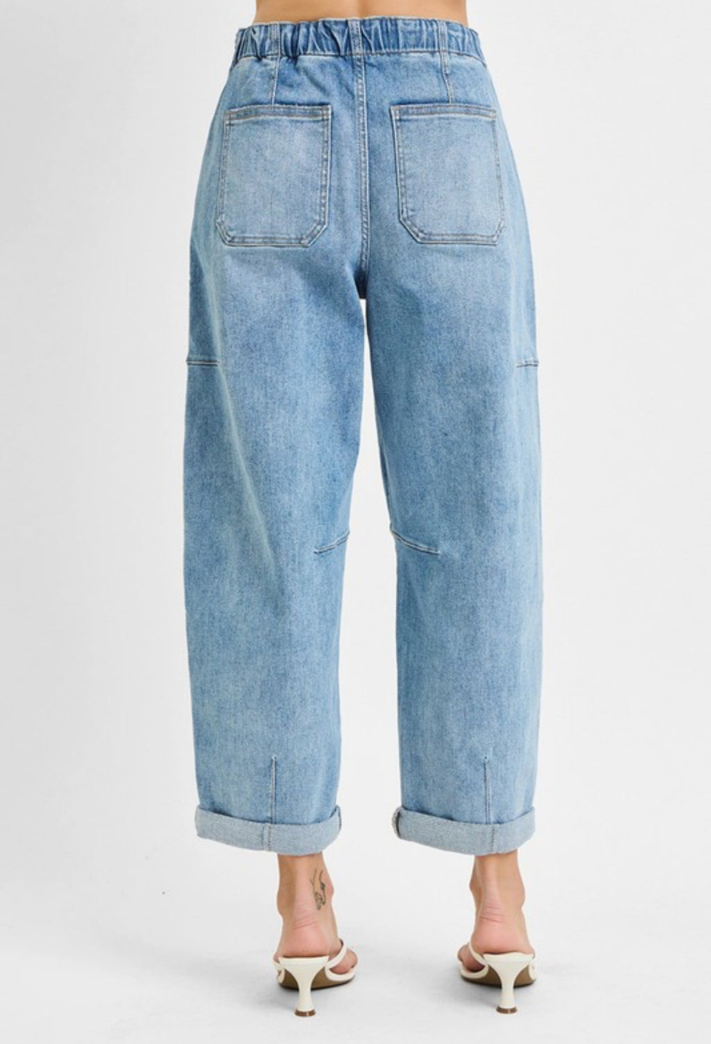 Barrel jeans