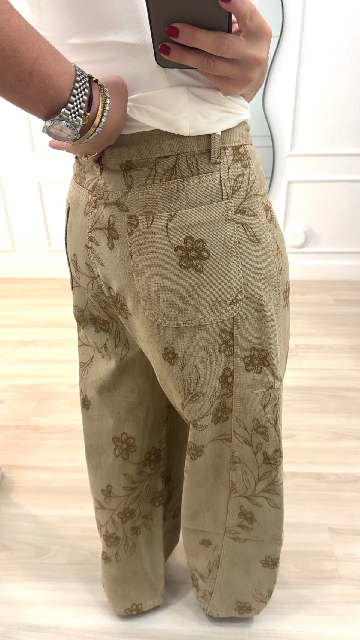 embroidered flowers barrel pants