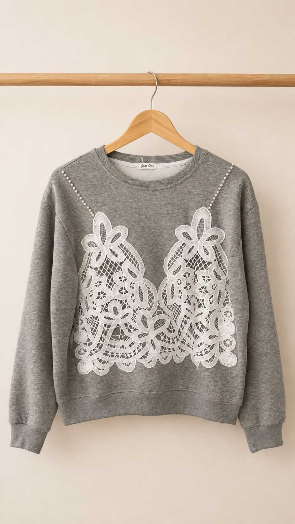 Torchon sweater