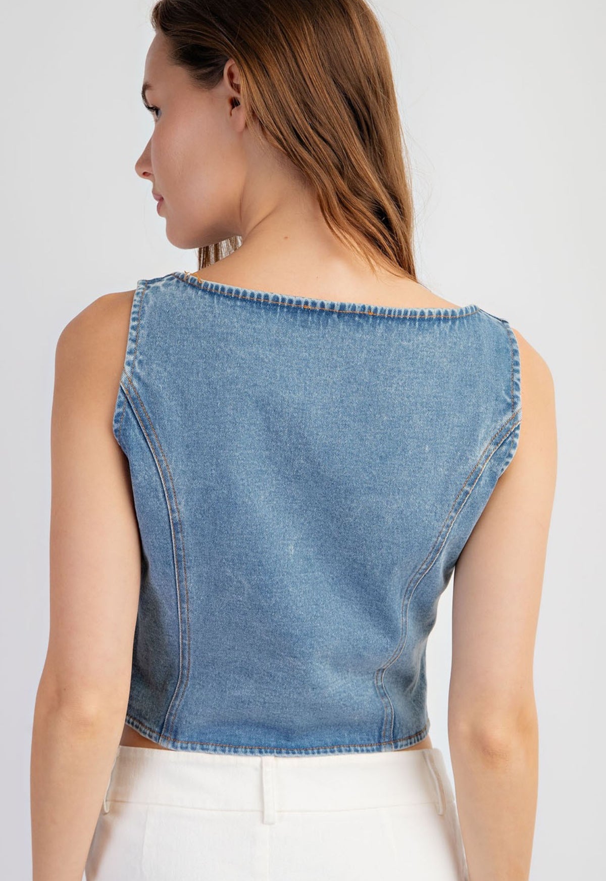 Delia vest