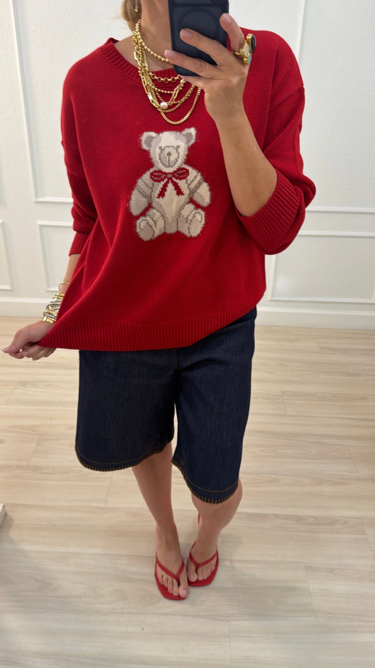 Bear/red sweater