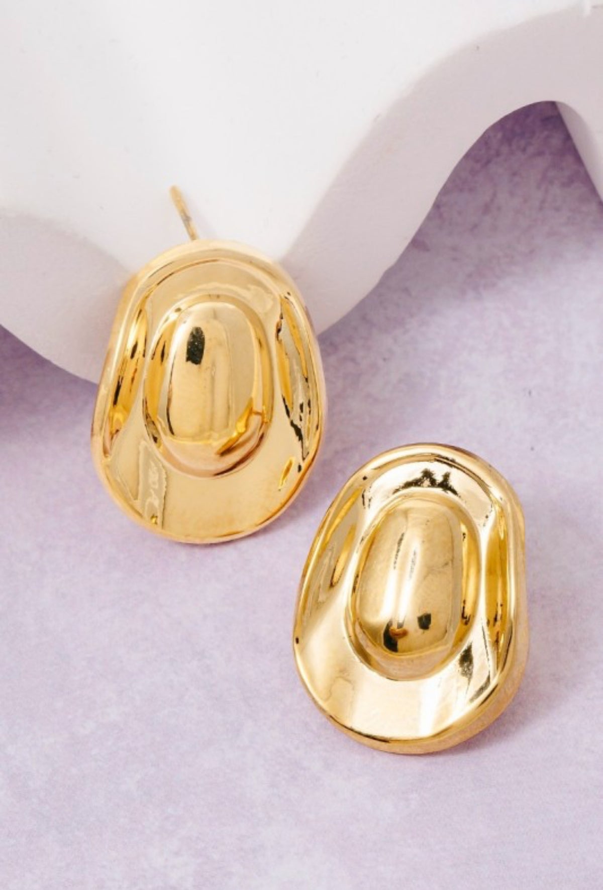 CC22 earrings