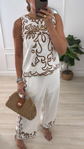 embroidered/brown set