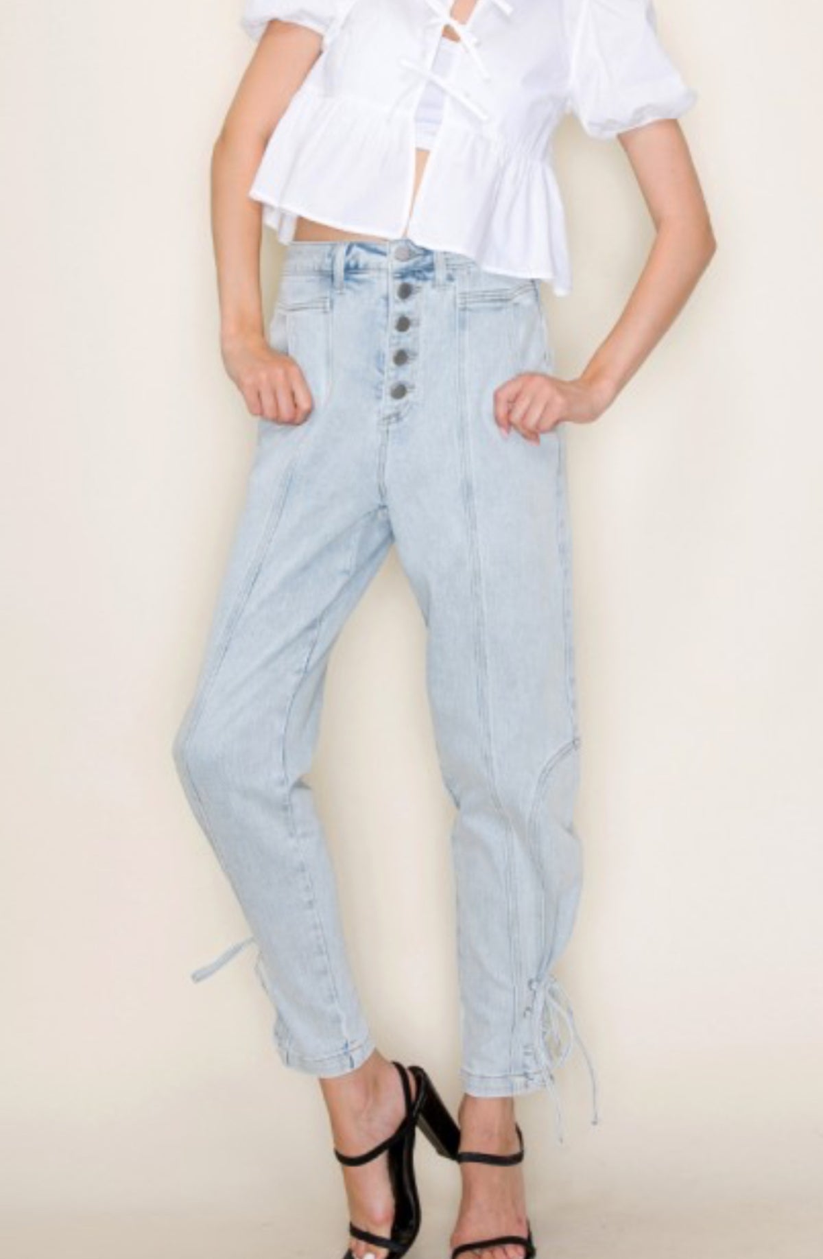 High rise relaxed jeans