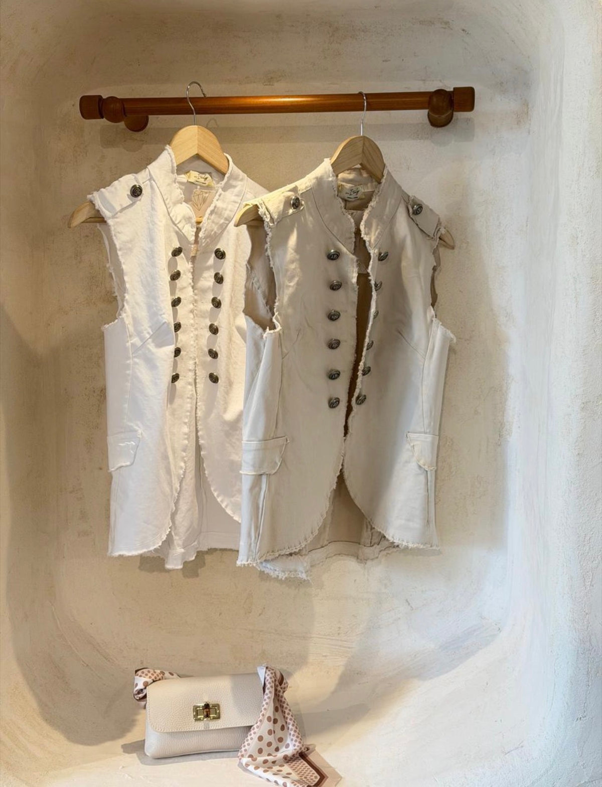 Cotton/stretch vest