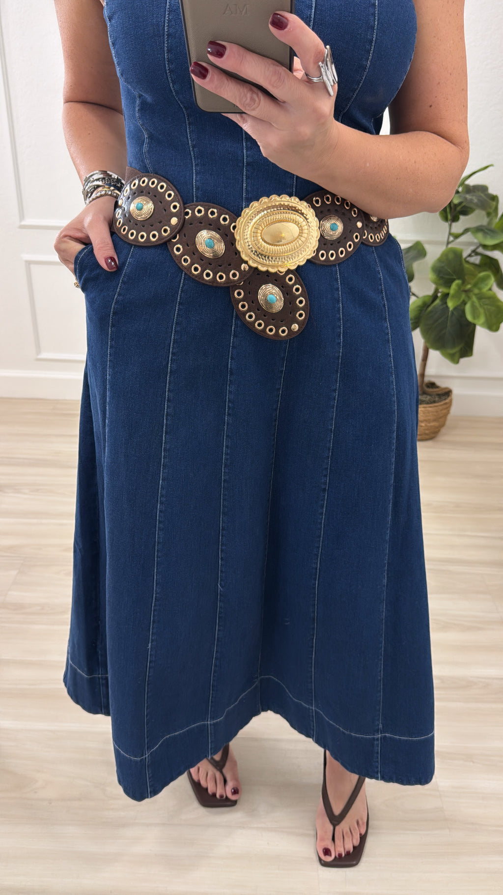 Brown/gold belt