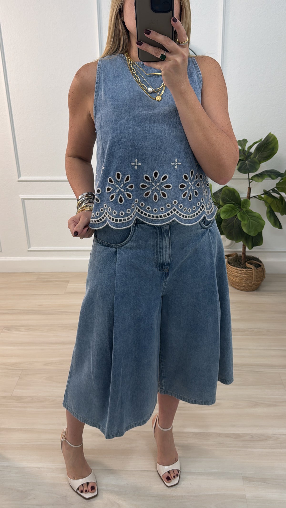 Embroidery/denim set