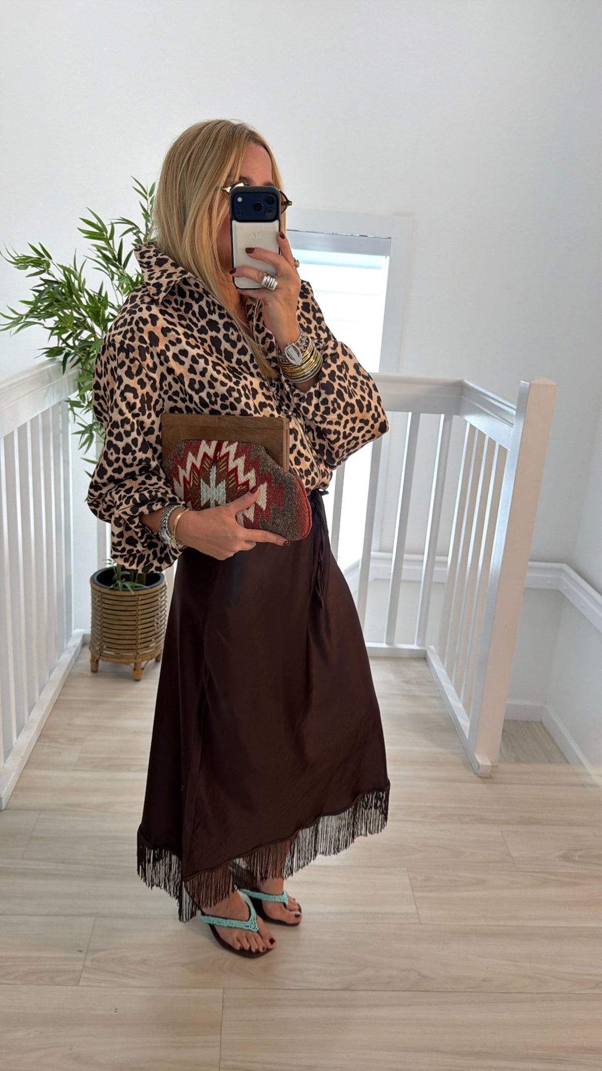 fringe/brown skirt