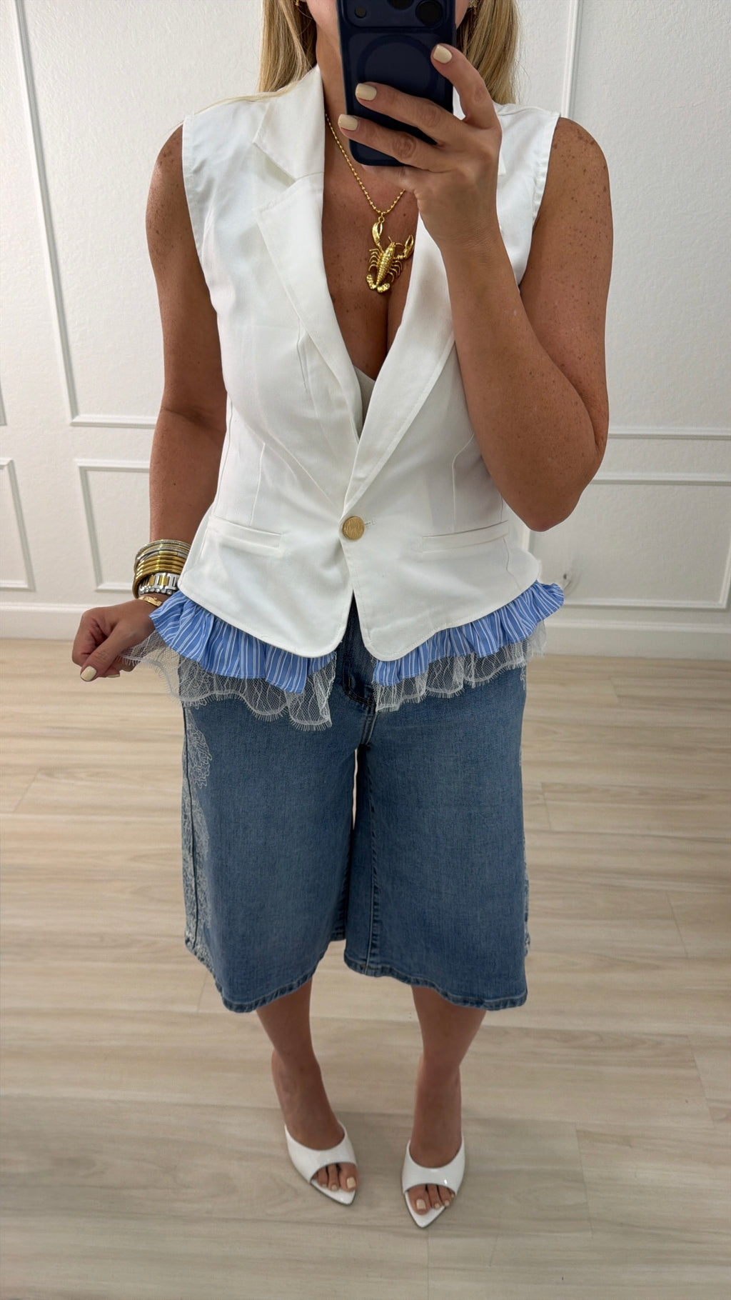 Lace/stretch vest