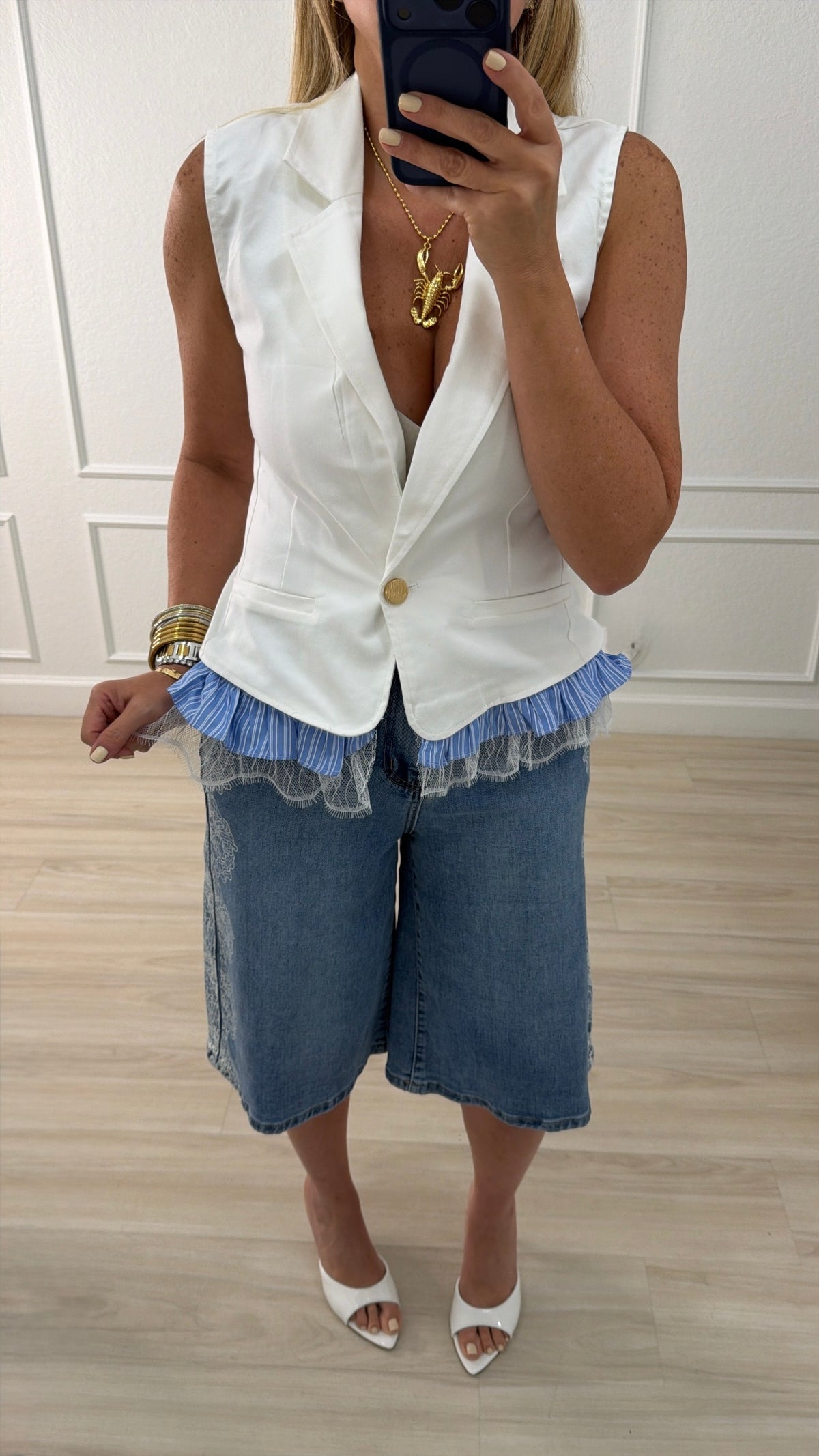 Lace/stretch vest