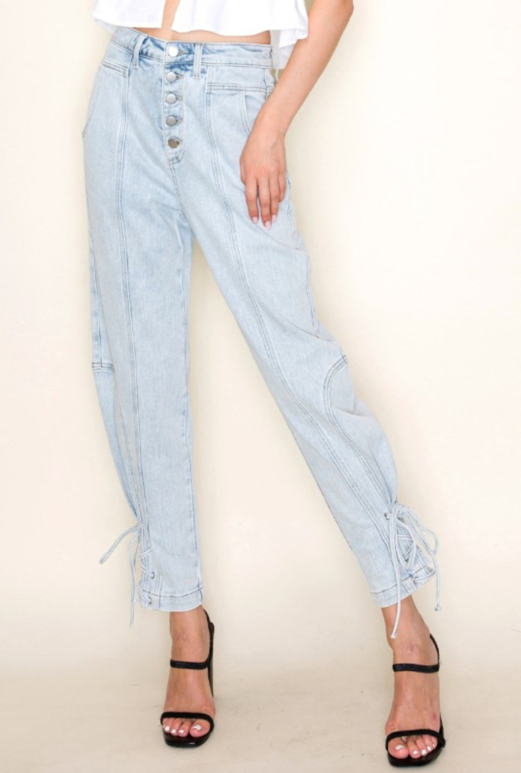 High rise relaxed jeans