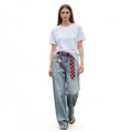 Tie jeans