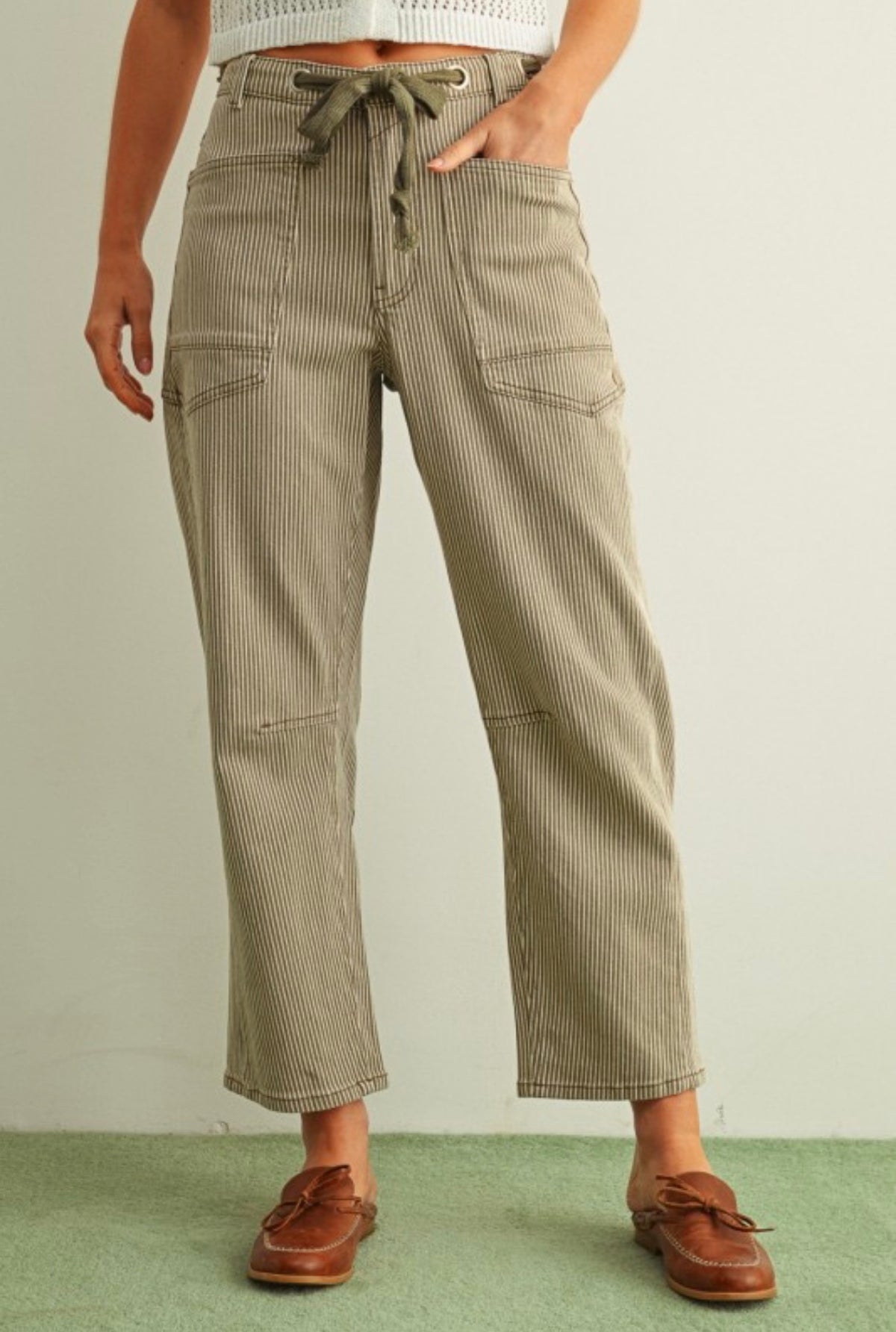 Striped whased barrel pants with belt
