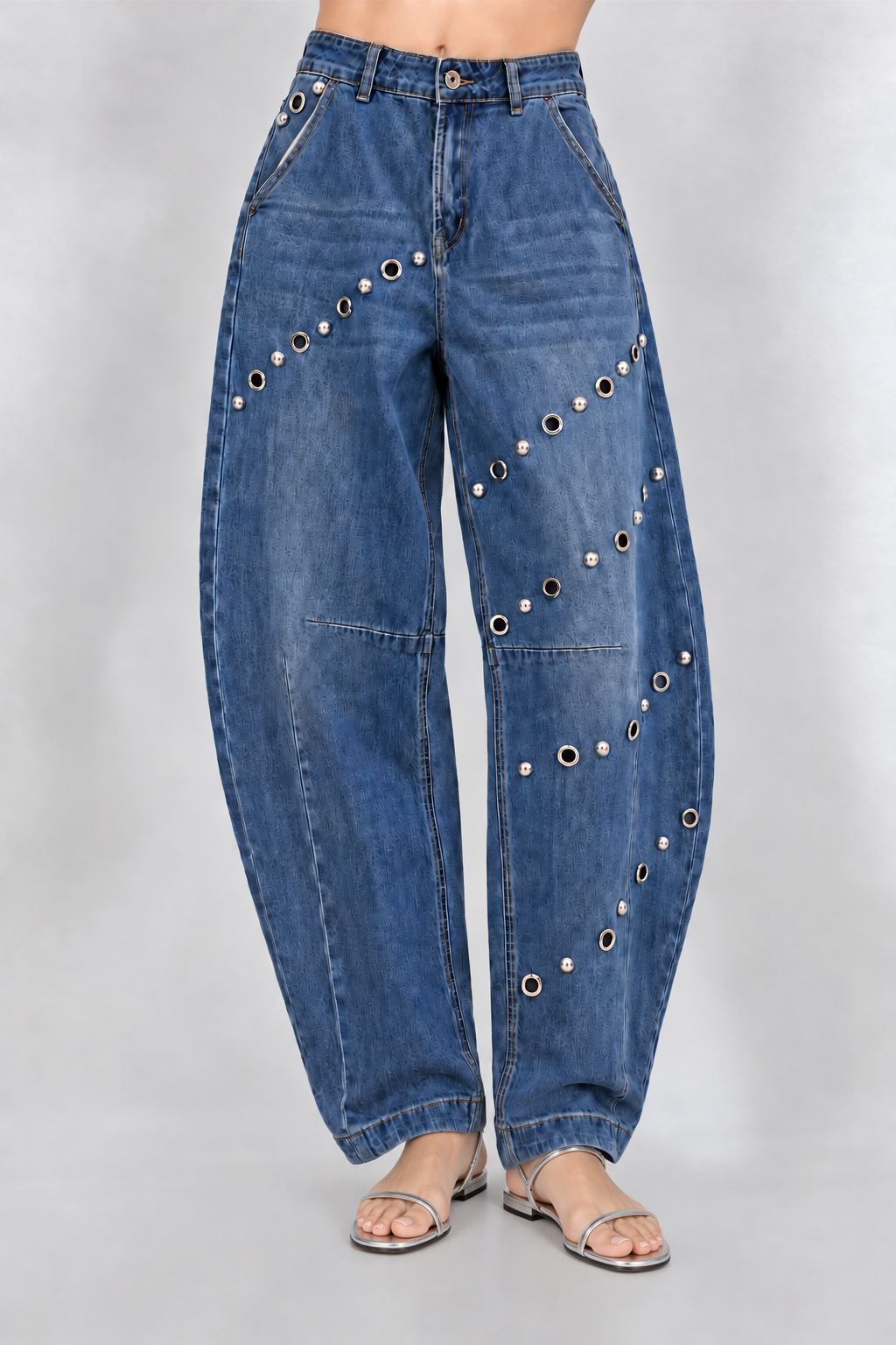 Tachas barrel jeans