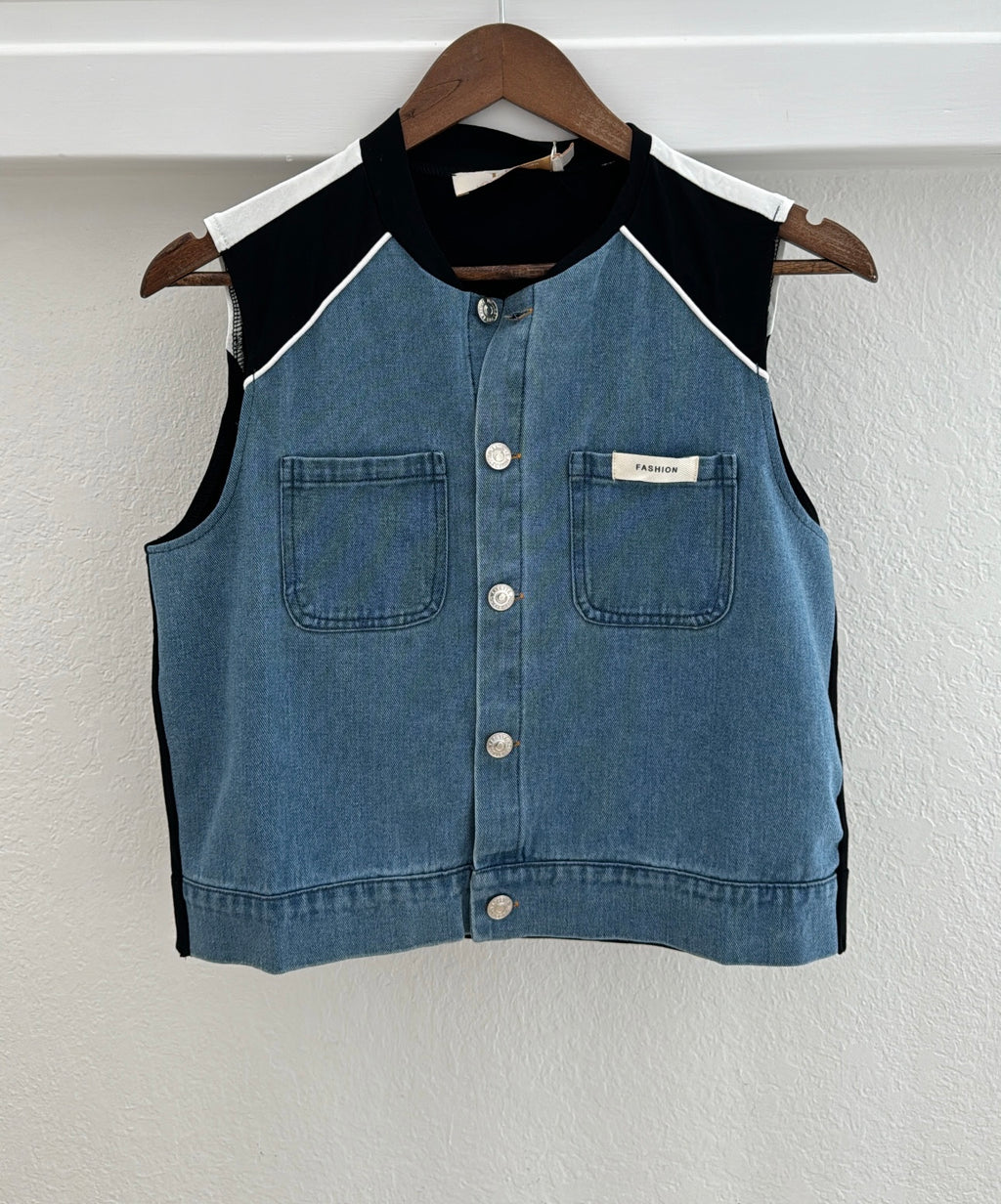 Charly vest