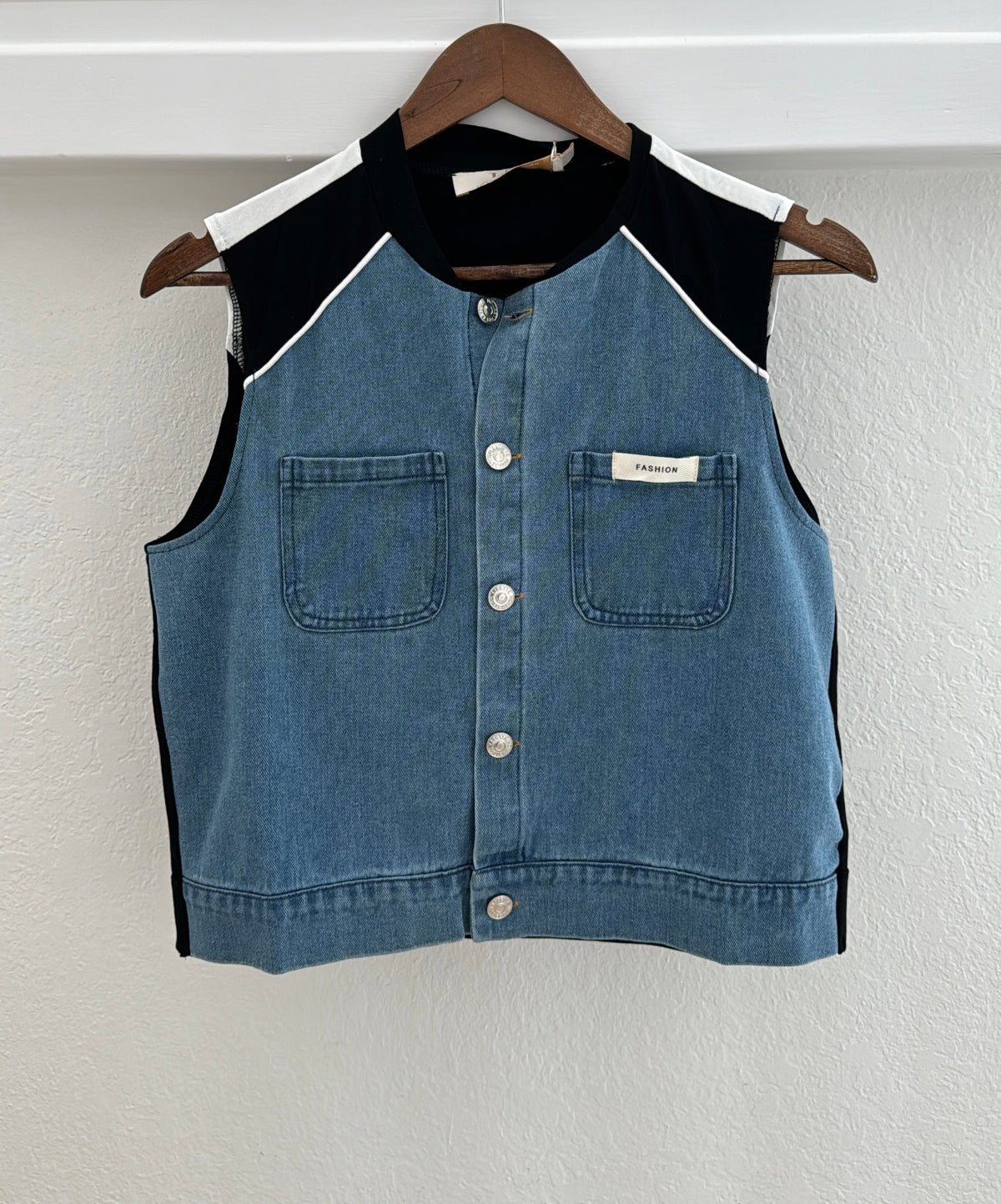 Charly vest
