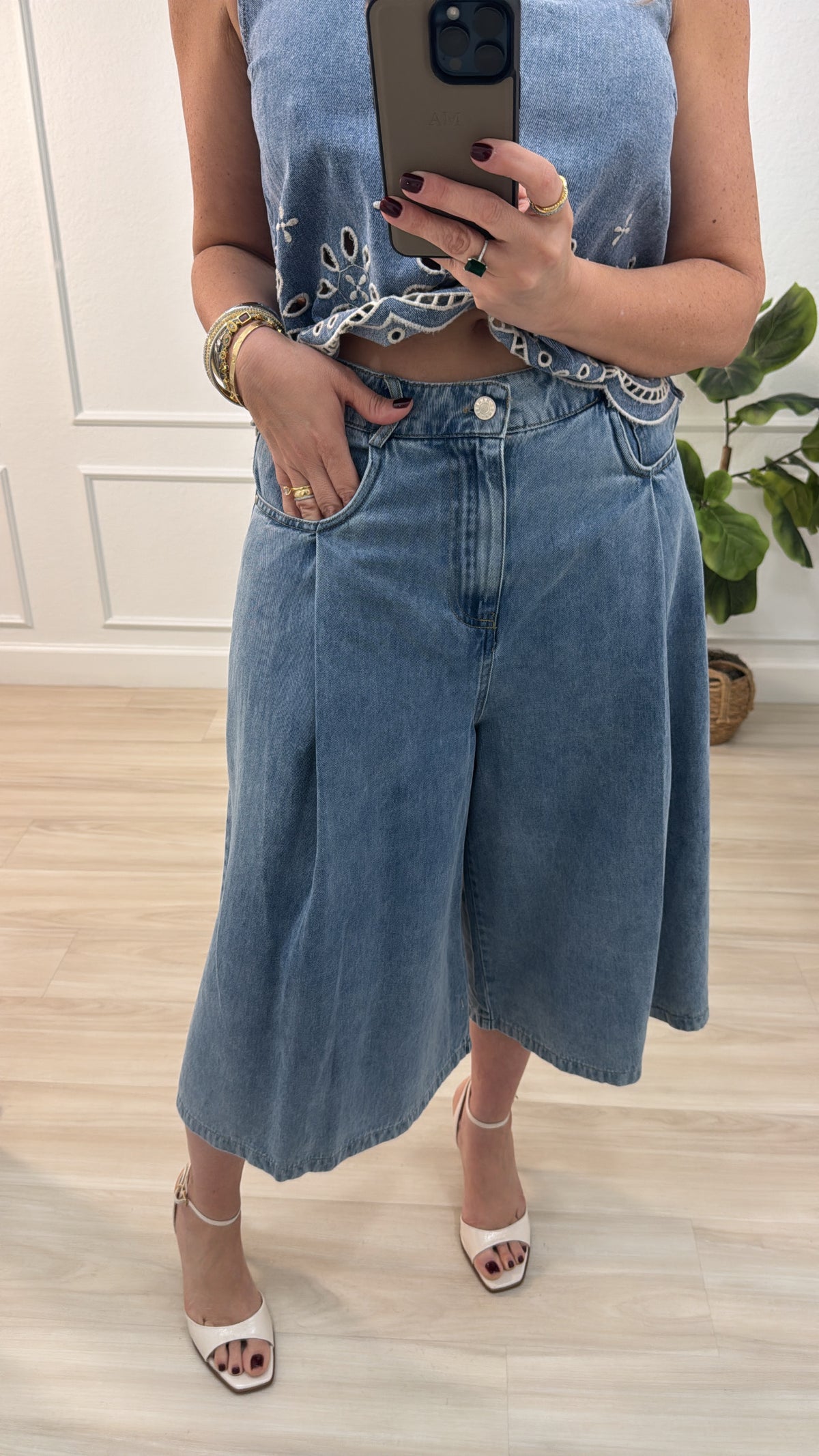 Embroidery/denim set
