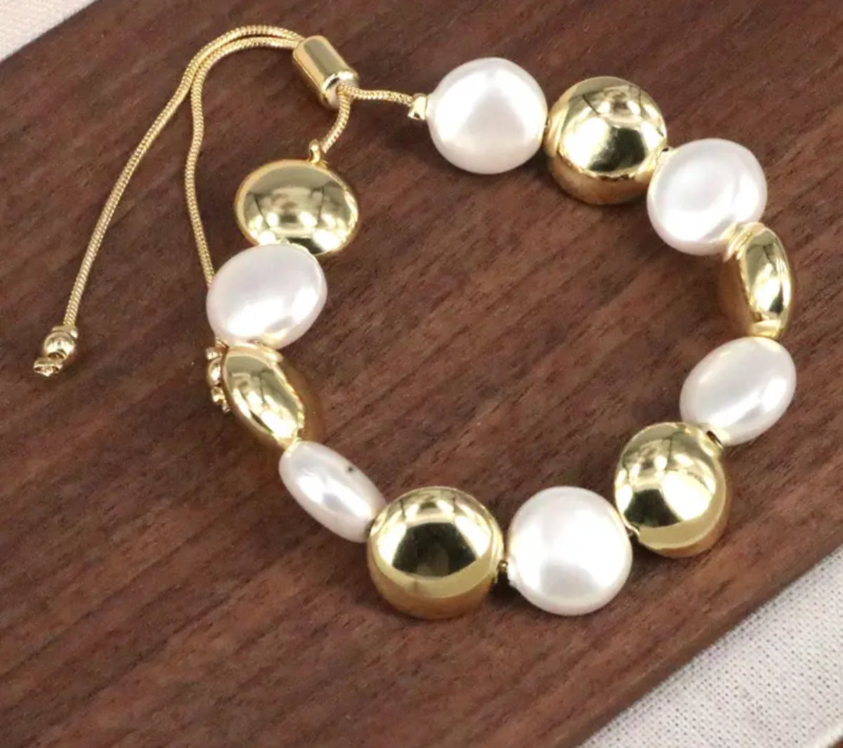 Lore bracelet