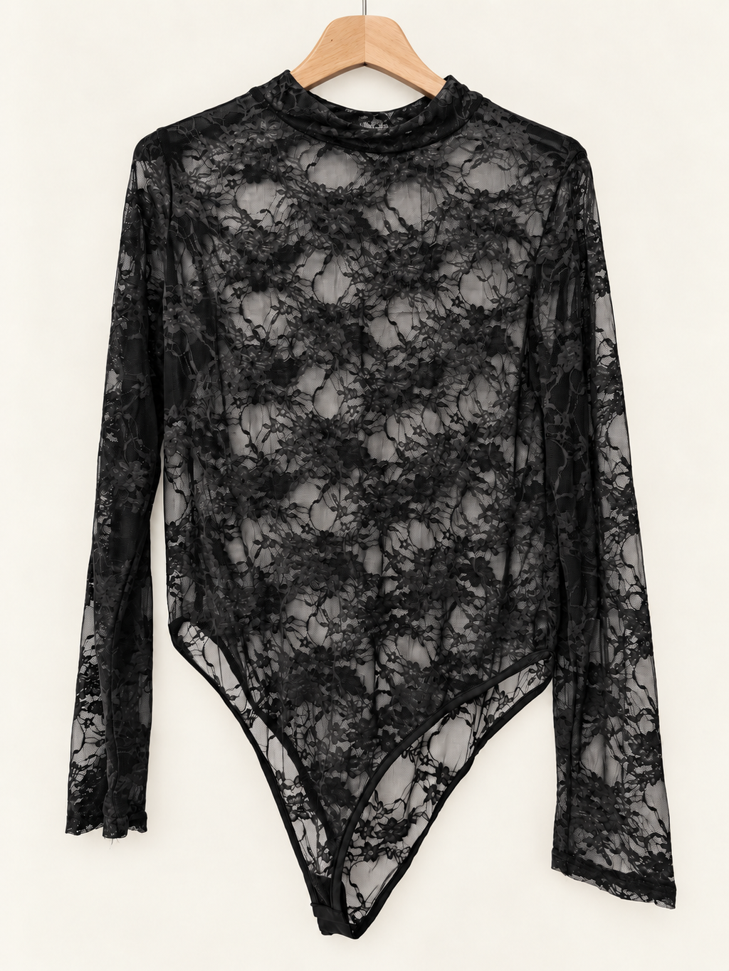 Lace/black body