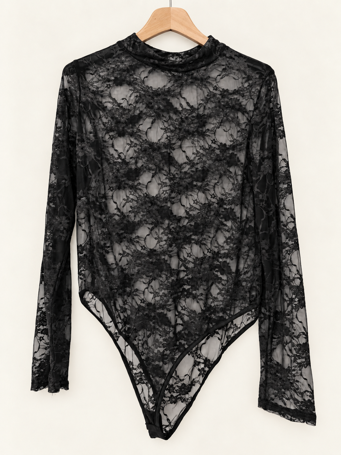 Lace/black body