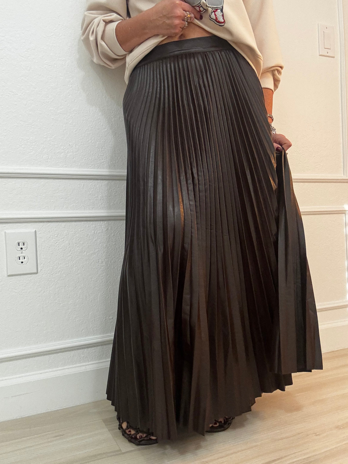 leather/brown skirt