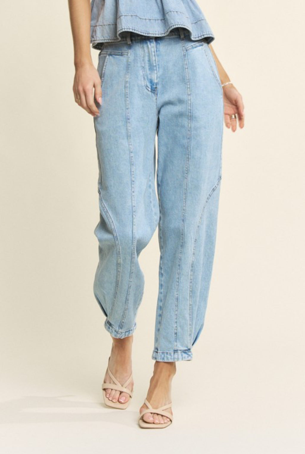 Barrel jeans