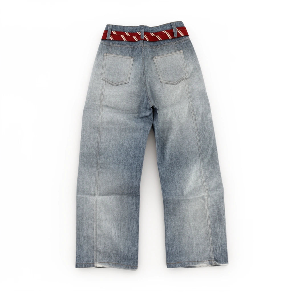 Tie jeans
