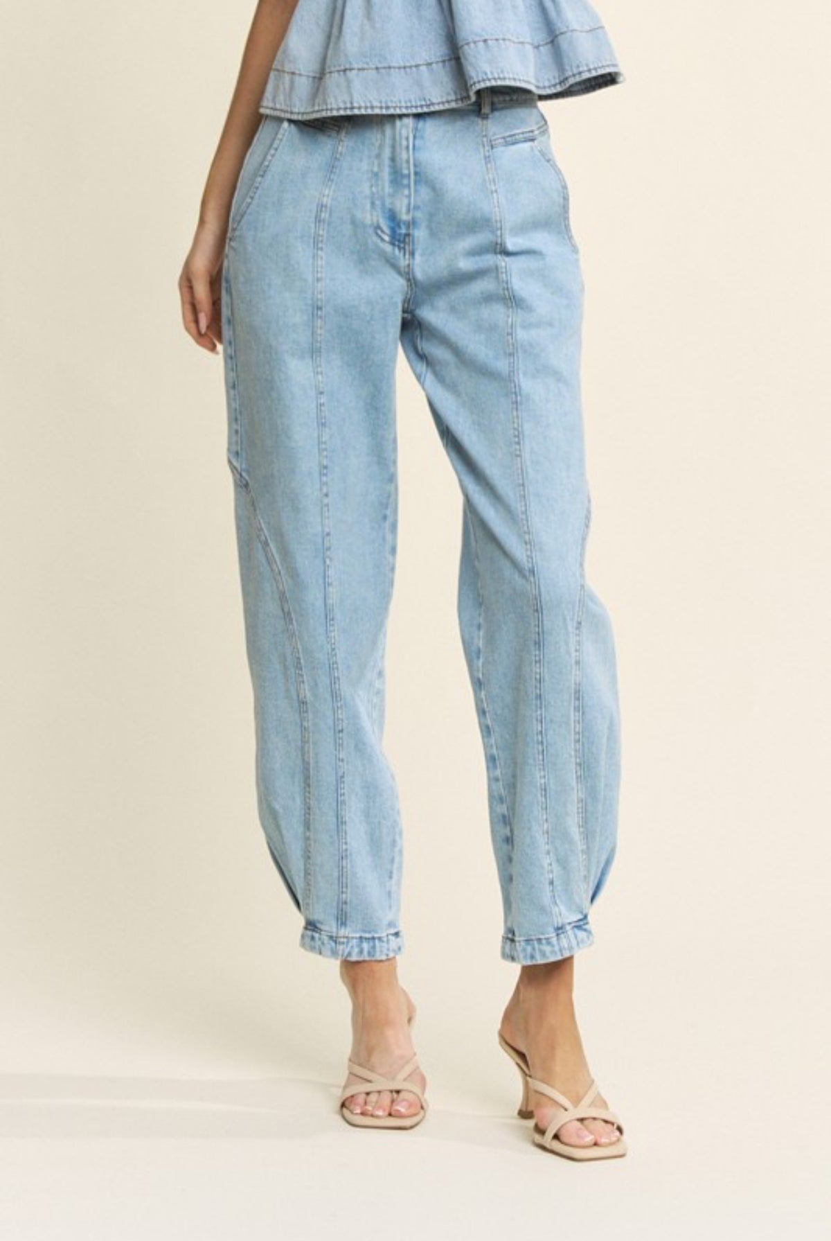 Barrel jeans
