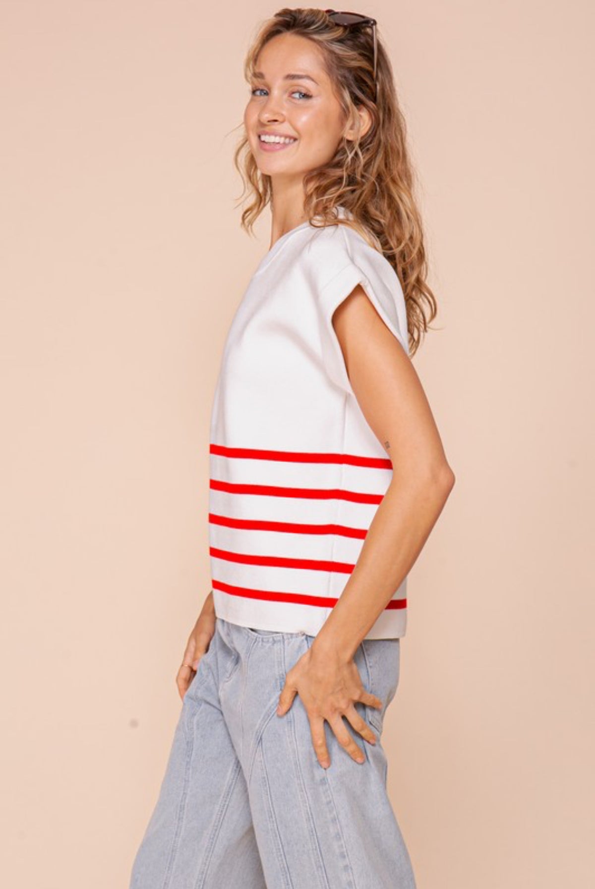 Red/white blouse