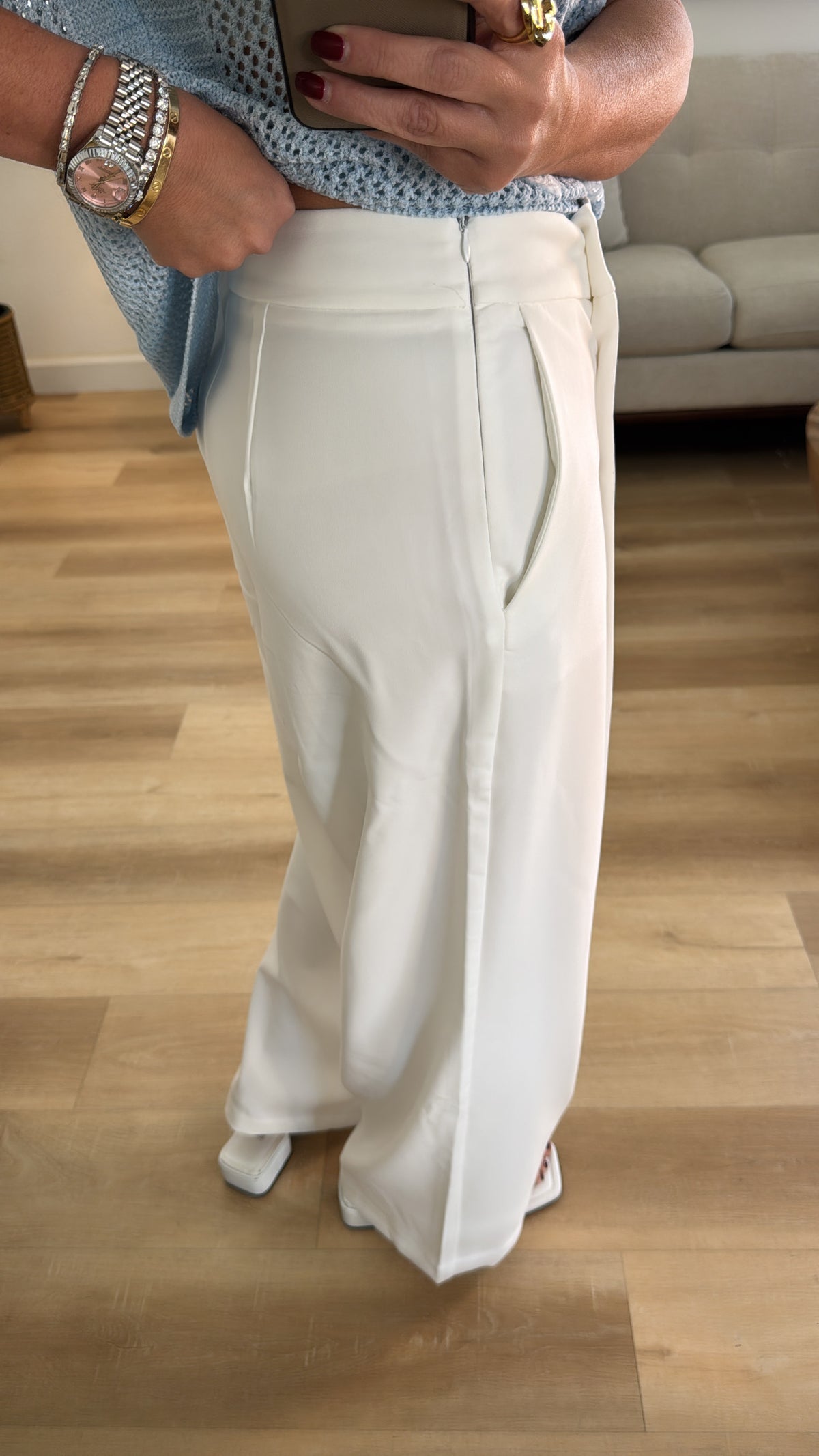 White pant