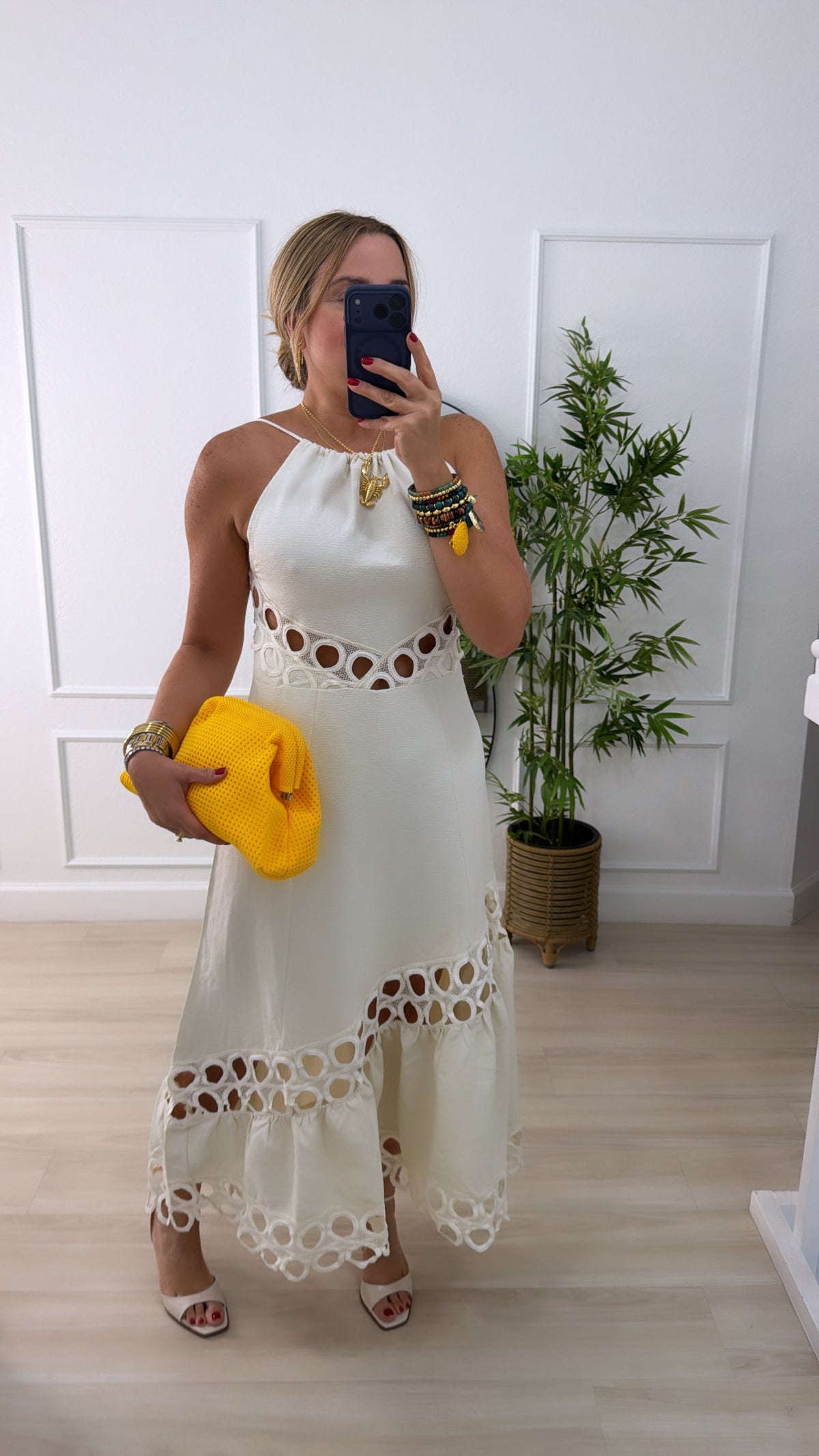 Yellow clutch