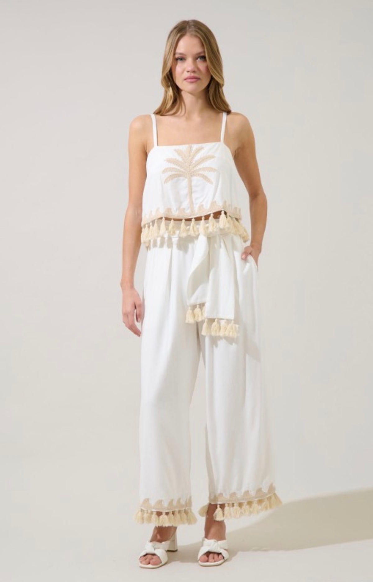 Embroidered Palm set