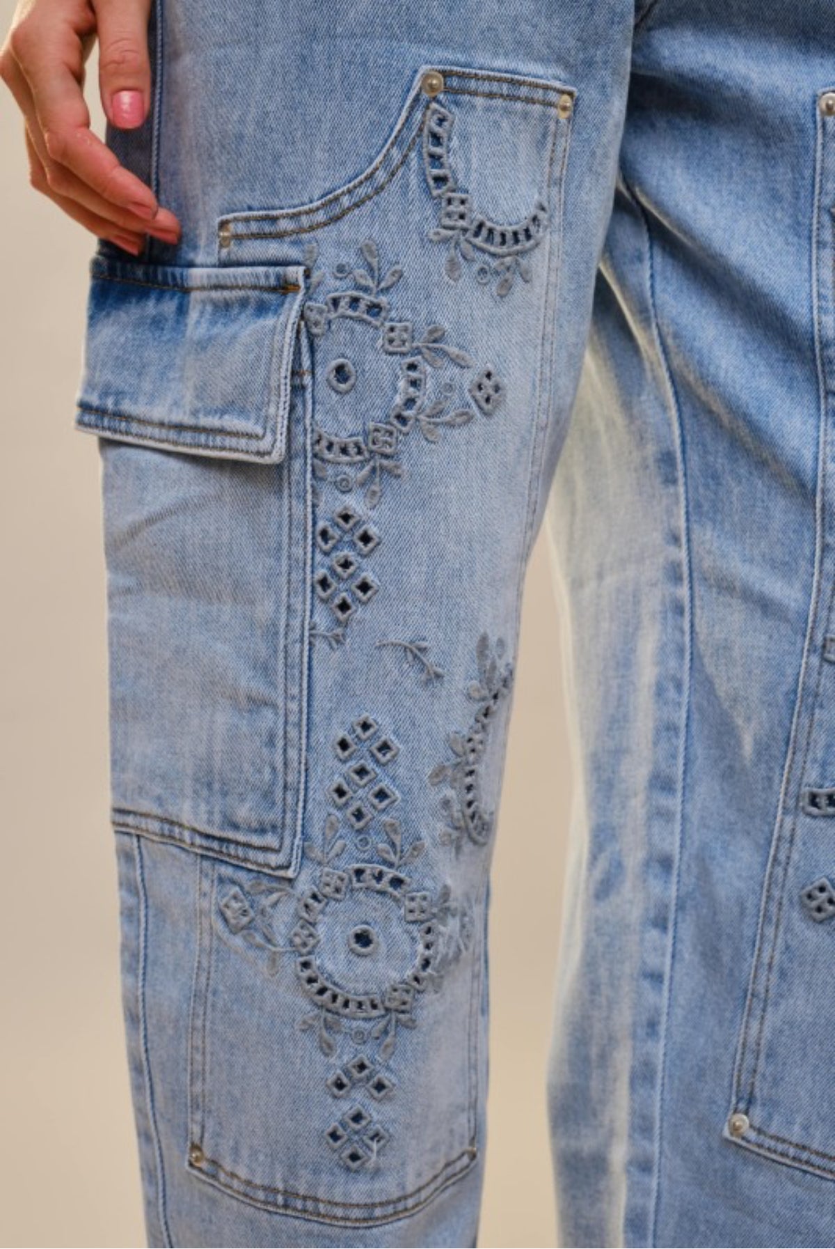 embroidery/stretch jeans