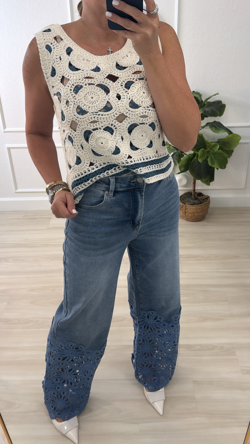 embroidery/sequins jeans
