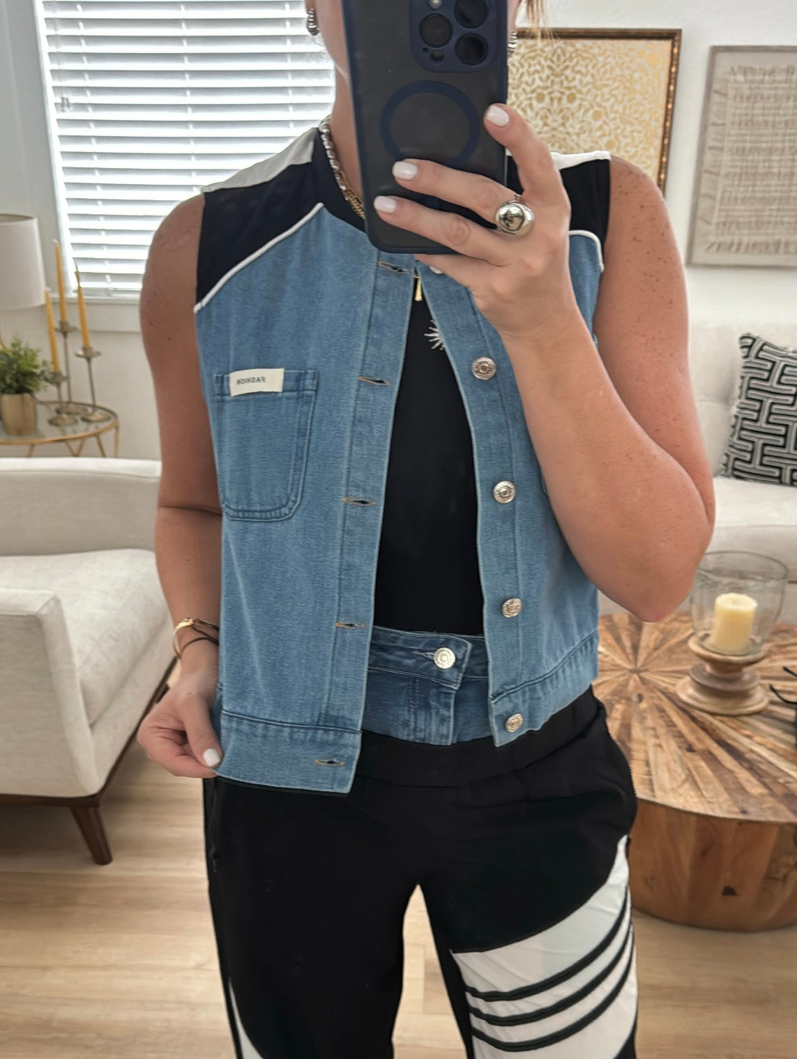 Charly vest