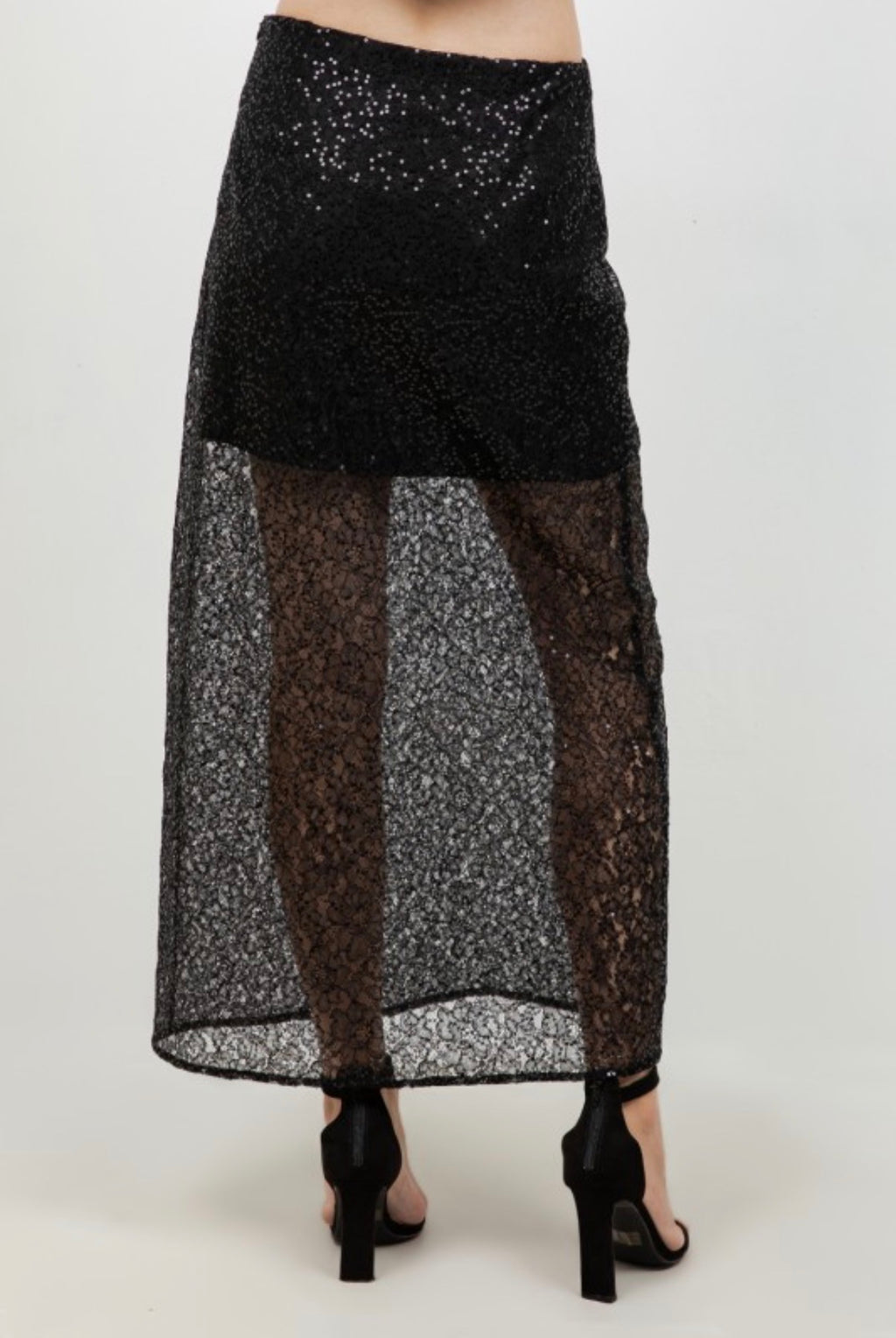Sequins/black skirt
