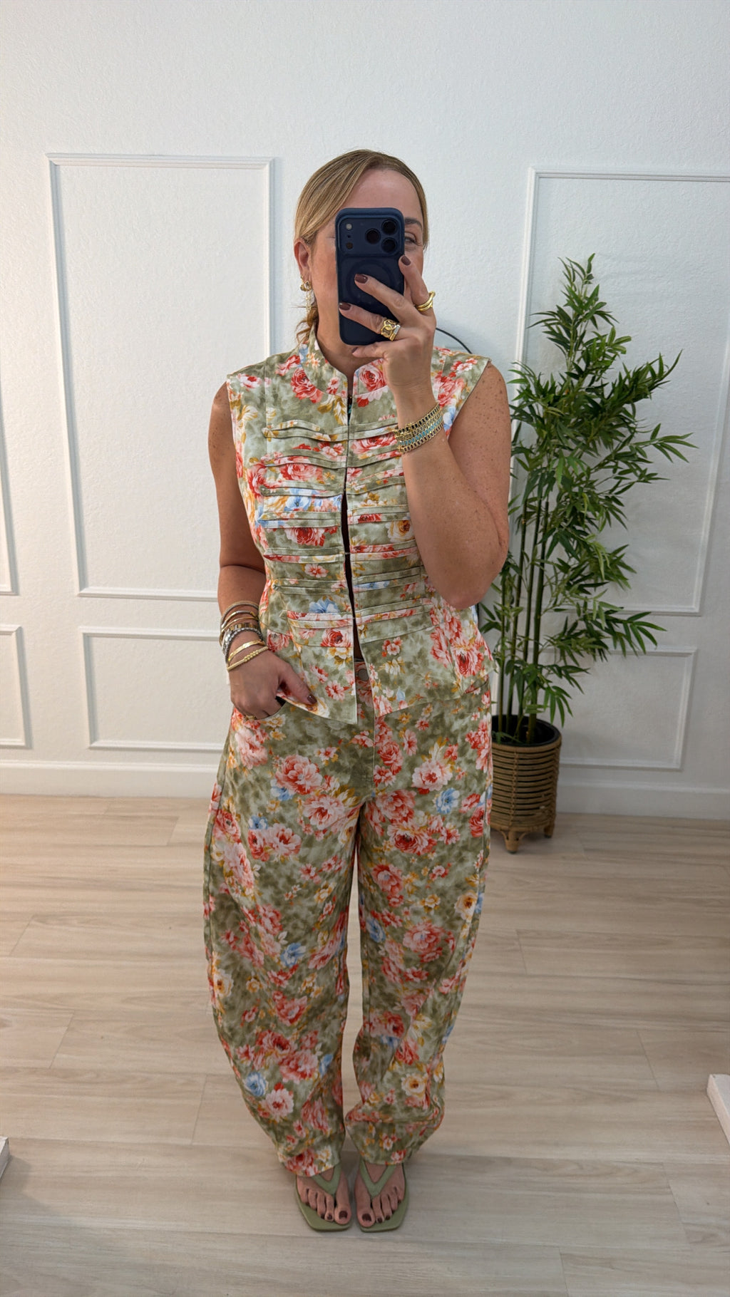 Floral/napoleon set