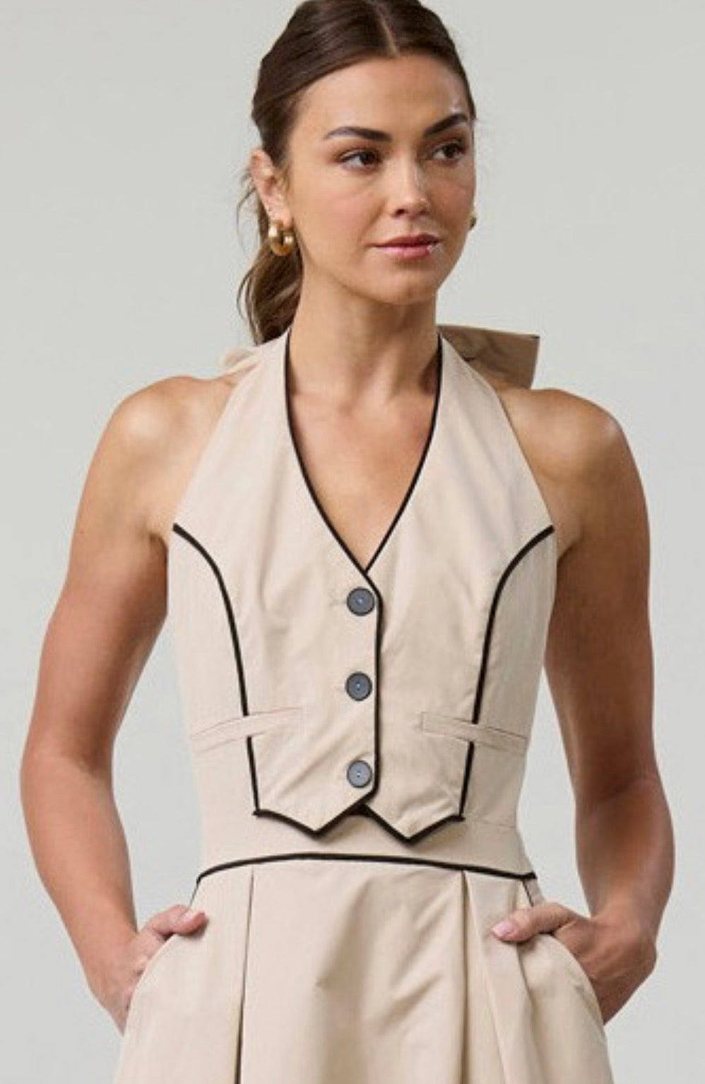 Contrast Piped Halter Vest
Midi Dress
