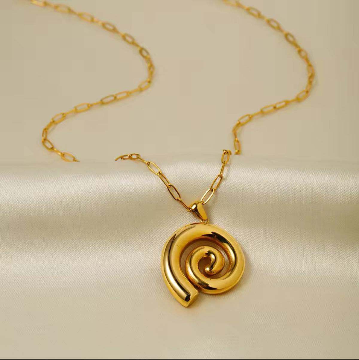 Beirut necklace